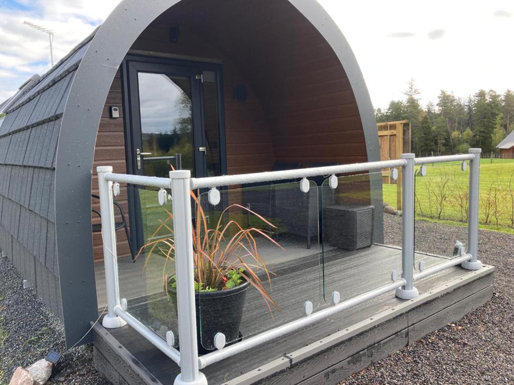 Robins Nest Glamping Pod With Hot Tub Hotel Keith Exterior photo