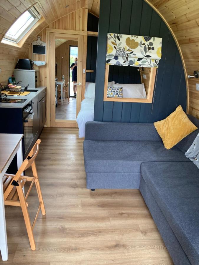 Robins Nest Glamping Pod With Hot Tub Hotel Keith Exterior photo